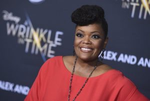 TV: Yvette Nicole Brown is interim guest host of ‘Walking Dead’